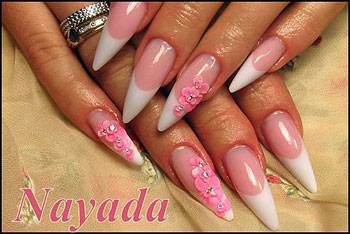 pose d´ongles acrylique stillettos